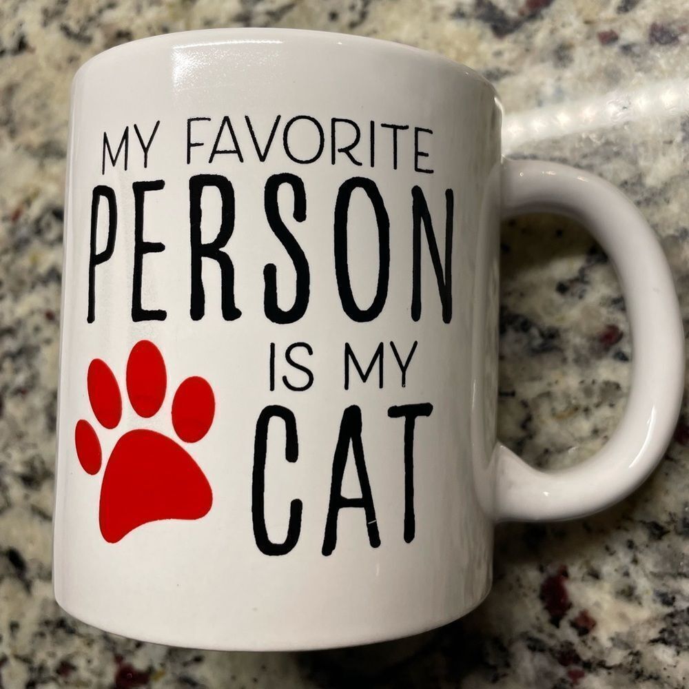 Royal Norfolk White Cat Lover's “My Favorite Person is my Cat” Coffee Mug - Picture 3 of 10